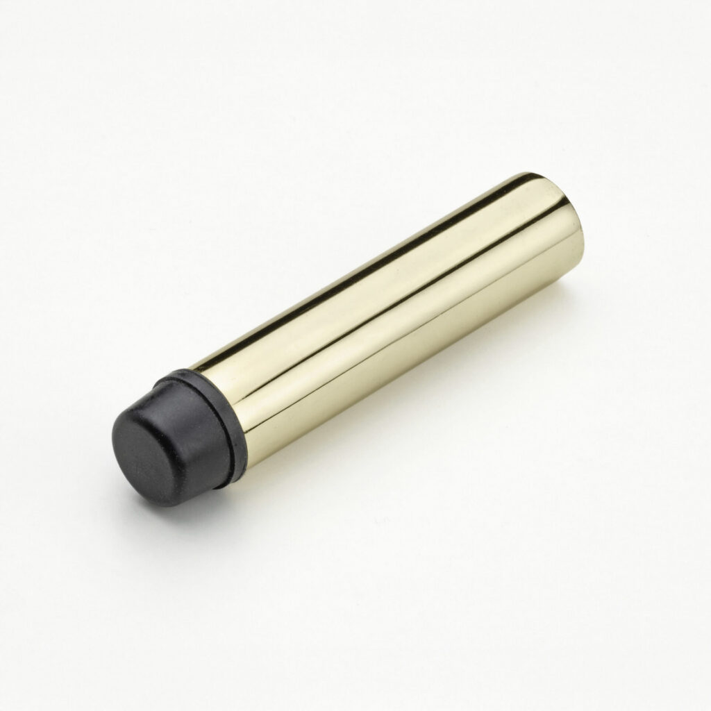 Eurolaton | Ein zylindrischer Gegenstand mit einem glänzenden, metallisch-goldenen Körper und einer schwarzen Gummikappe an einem Ende, der einem Teil aus einem Türbeschläge-Sortiment ähnelt, ist auf einem schlichten weißen Hintergrund platziert.